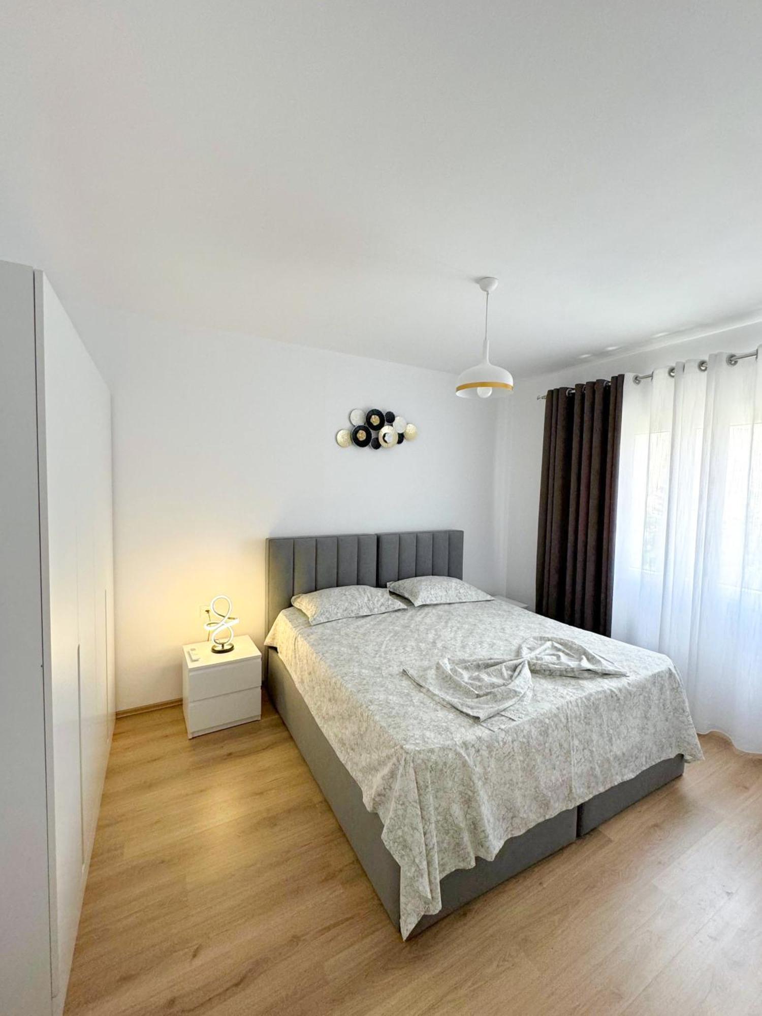 Apartahotel In Center 3*